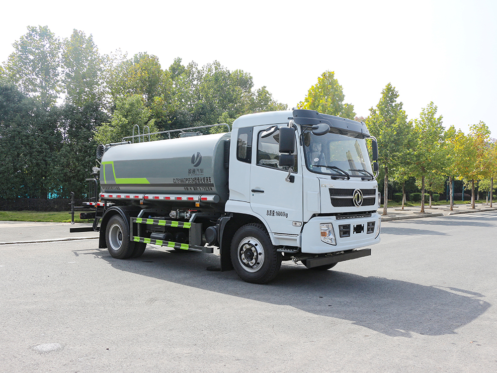 东风天锦12吨绿化喷洒车