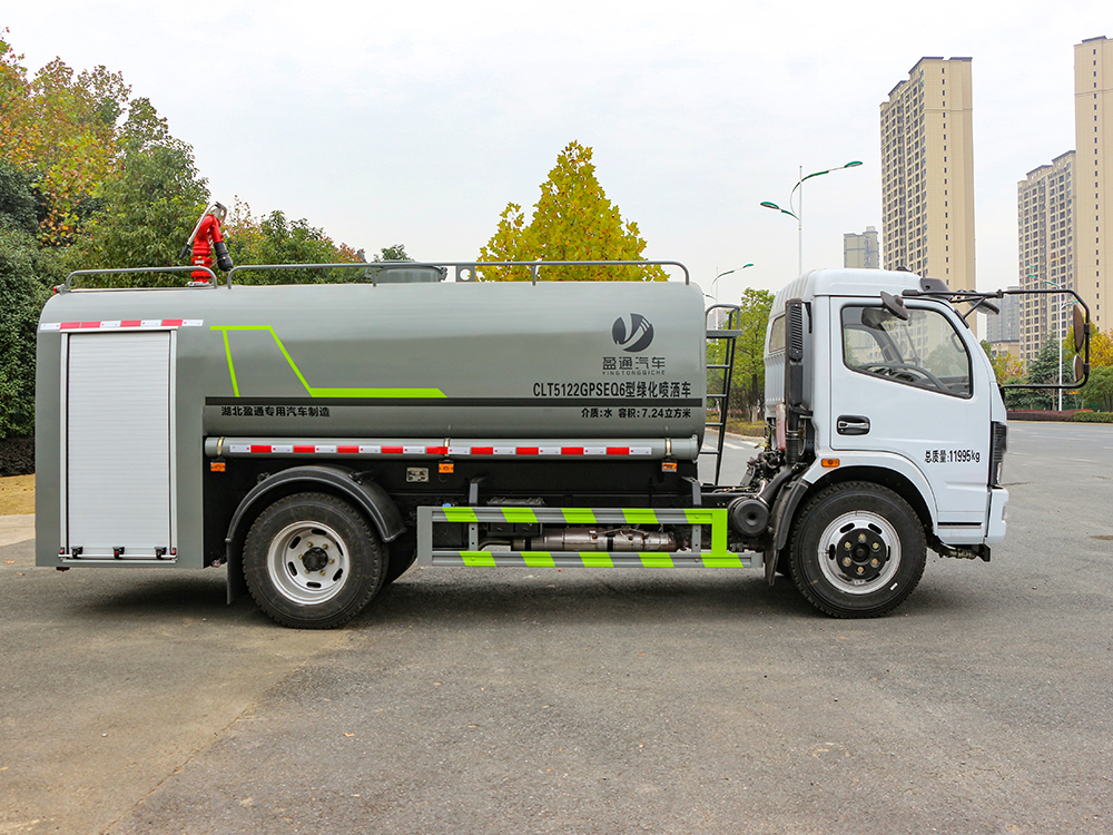 东风8吨消防洒水车