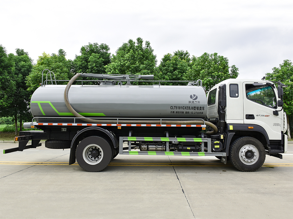 CLT5181GXEBJ6型吸粪车