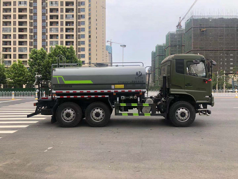 东风天锦10方洒水车-六驱动洒水车