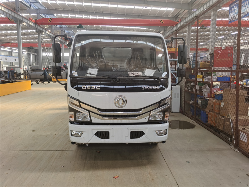 东风5吨雾炮洒水车