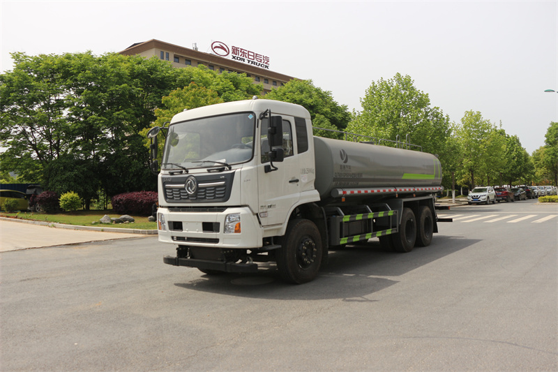 东风天锦后双桥 22.3 方洒水车