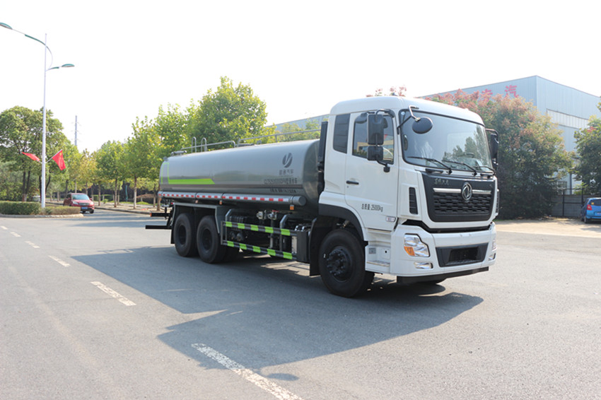 东风天龙 18.3 方洒水车