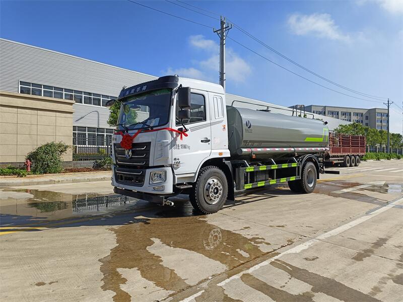 东风华神 15方洒水车