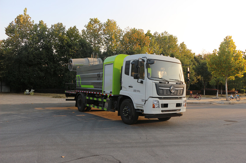 东风天锦80米雾炮车