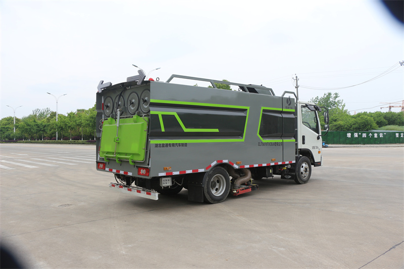 福田国六吸尘车-道路吸尘清扫车
