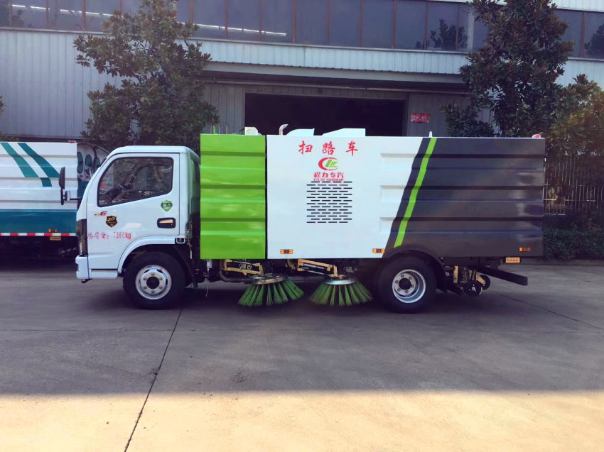 国六小多利卡5方扫路车-5方扫路车价格-程力汽车网